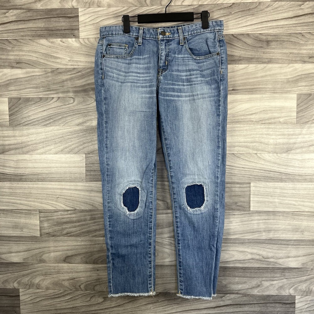 Mossimo Jeans Womens 4 Blue Denim‎ Light Wash Straight Distressed Boho Patch